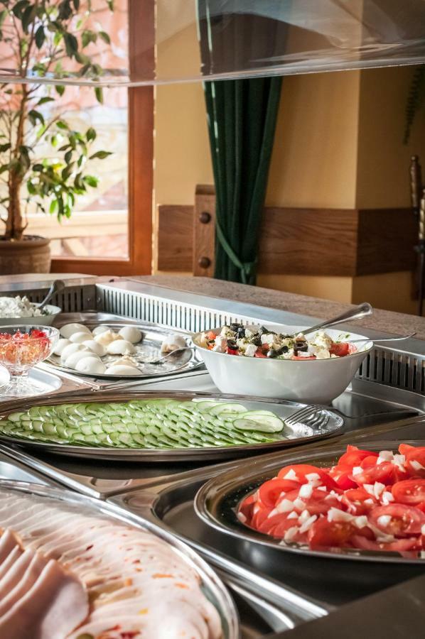 Hotel Lokis قلعة نيدزيكا المظهر الخارجي الصورة